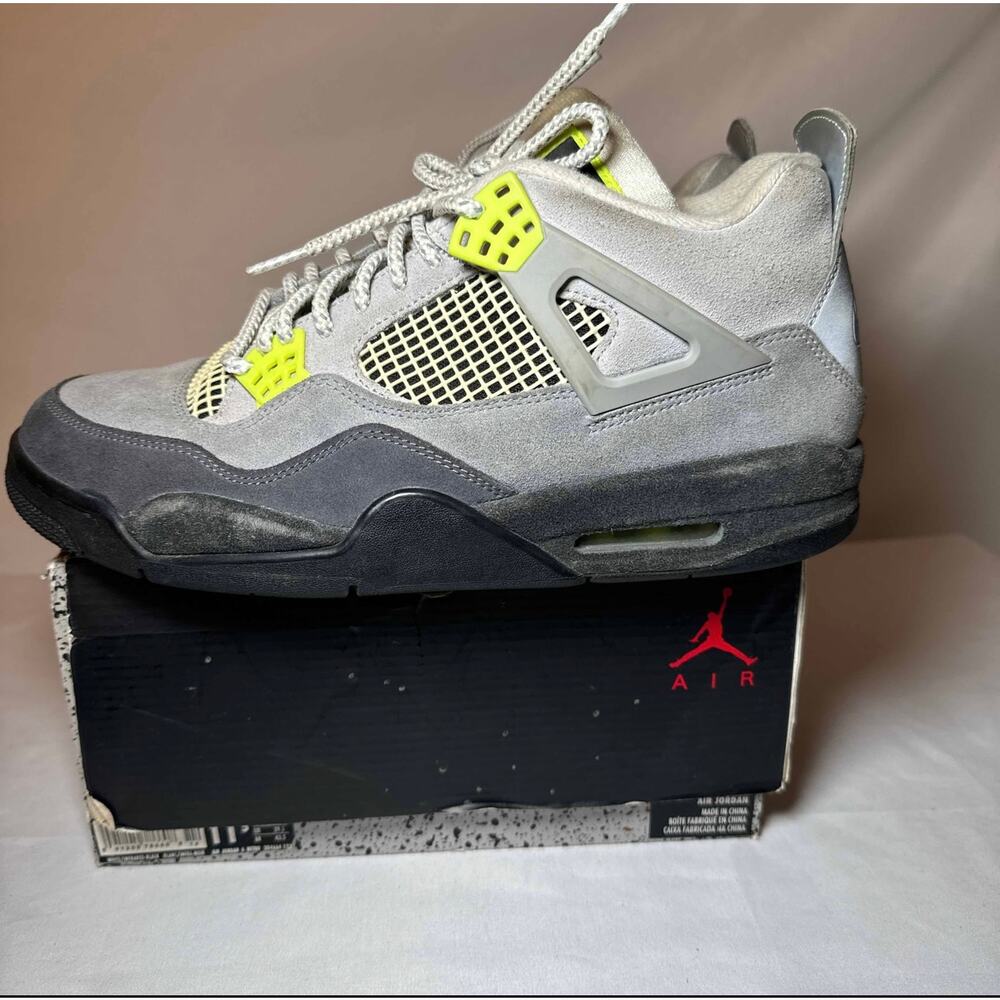 Size 11.5 - Nike Air Jordan 4 Retro SE Neon 95 Men's Shoes Ships Now - Picture 8 of 9